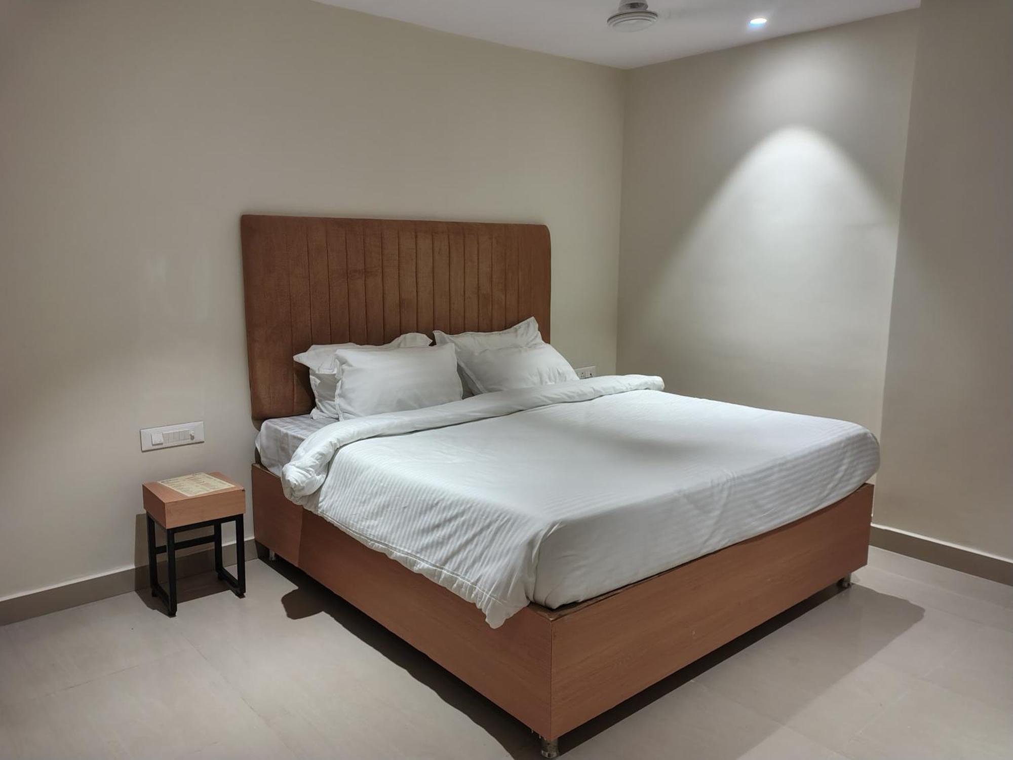 Hotel Blueearth Vizianagaram Eksteriør bilde