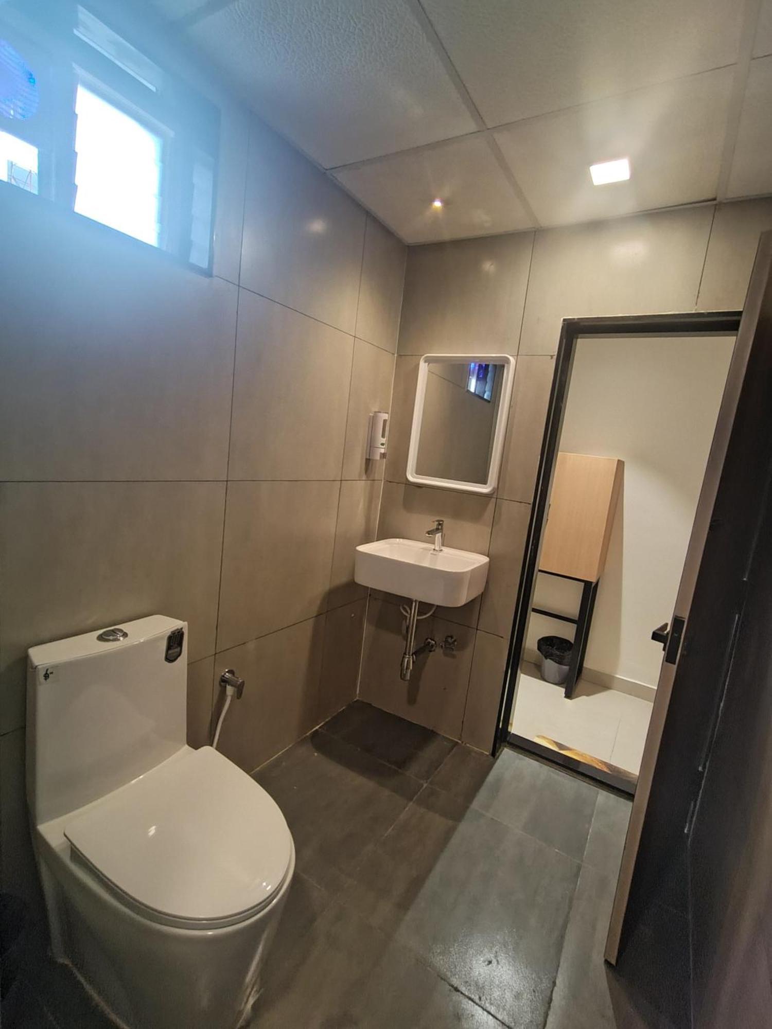 Hotel Blueearth Vizianagaram Eksteriør bilde